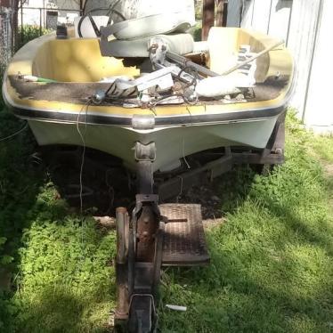 1972 Larson 15ft boat