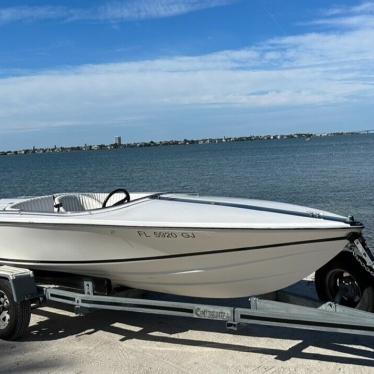 Donzi Sweet 16 1990 for sale for $1,208 - Boats-from-USA.com