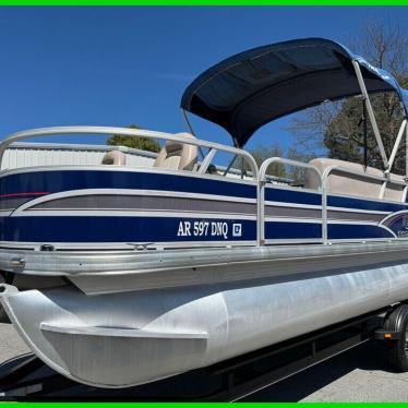 2015 Sun Tracker fishin' barge 20 dlx