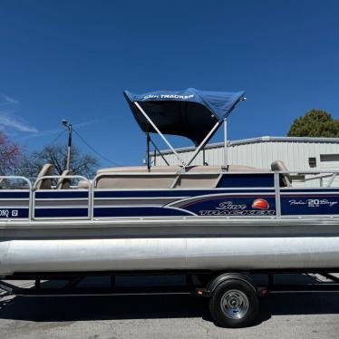 2015 Sun Tracker fishin' barge 20 dlx