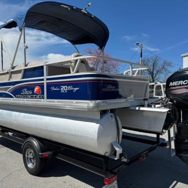 2015 Sun Tracker fishin' barge 20 dlx