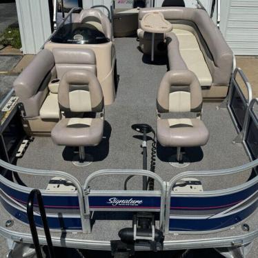 2015 Sun Tracker fishin' barge 20 dlx