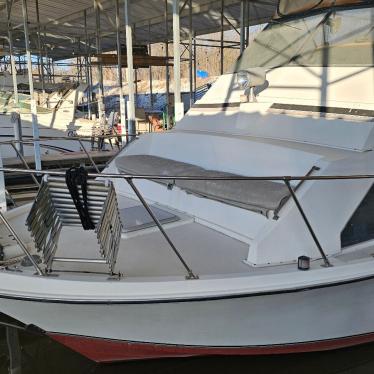 1983 Carver 3396 mariner