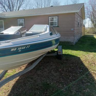 1998 Bayliner 19ft boat