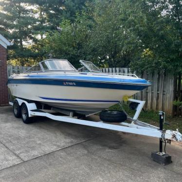 1987 Sea Ray 21ft boat