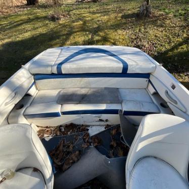 2005 Bayliner 18ft boat