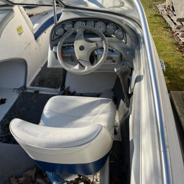 2005 Bayliner 18ft boat