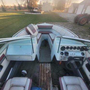 1987 Four Winns 21ft boat