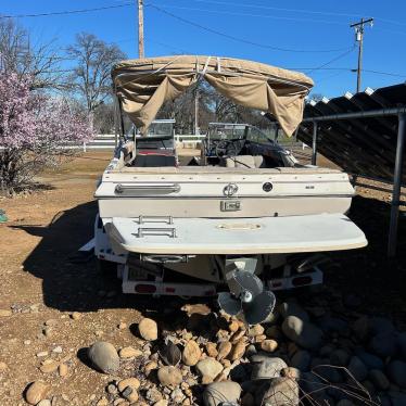 1983 Bayliner 18ft boat