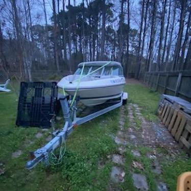 2003 Maxum 17ft boat