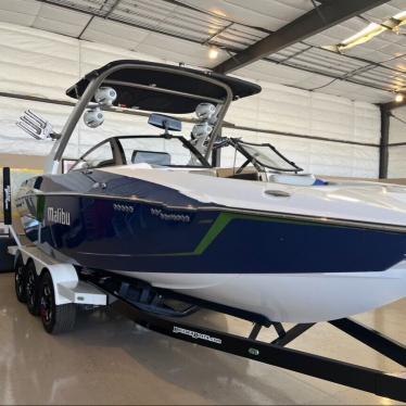 2019 Malibu wakesetter 24 ft