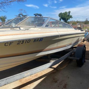 1981 Bayliner 17ft boat