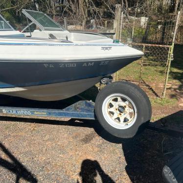 1987 Four Winns 16ft boat