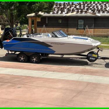 2022 Starcraft svx210 deck boat