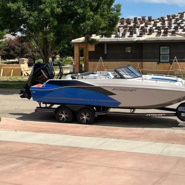 2022 Starcraft svx210 deck boat