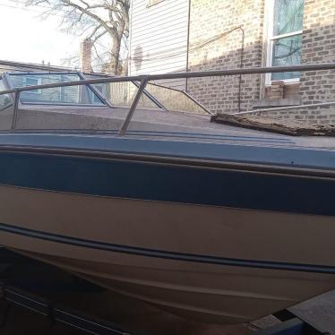 1986 Sea Ray 20ft boat