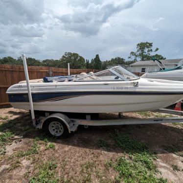 2006 Chaparral 18ft boat