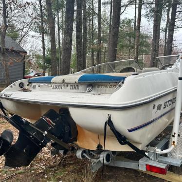 2004 Stingray 20ft boat