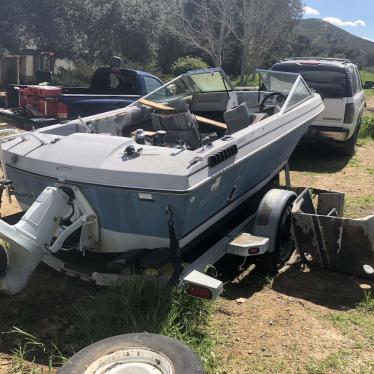 1986 Bayliner 18ft boat