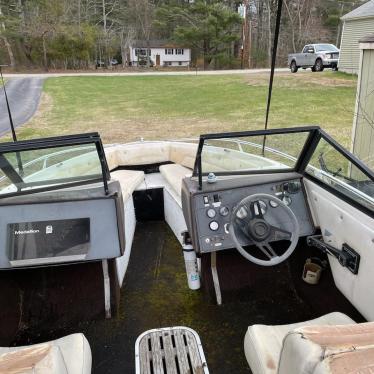 1986 Regal 19ft boat