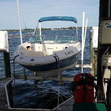 2007 Sea Ray 20ft boat