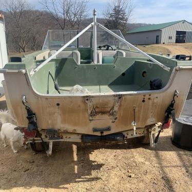 1971 Crestliner 16ft boat