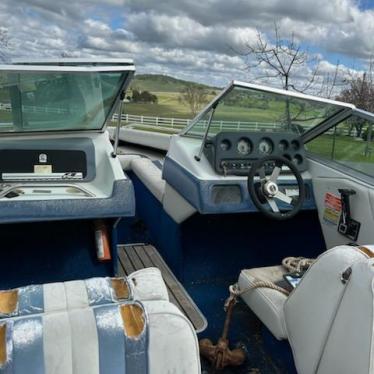 1998 Sea Ray 21ft boat