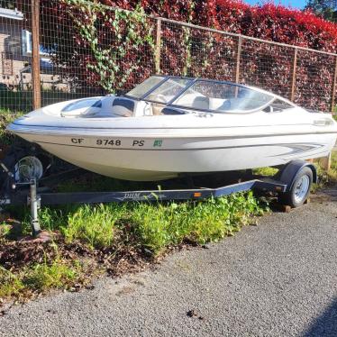 2001 Glastron 17ft boat