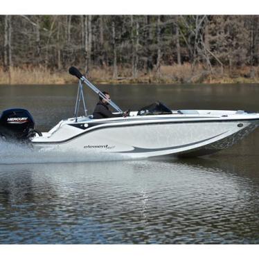 2023 Bayliner element m17