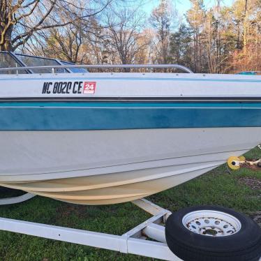 1992 Century 22ft boat