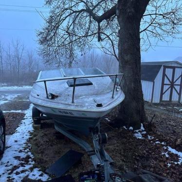 1990 Bayliner 20ft boat