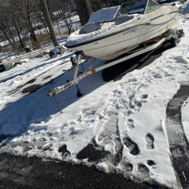 2005 Bayliner 18ft boat