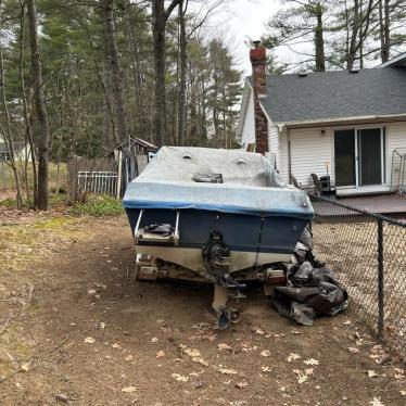 1987 Four Winns 16ft boat