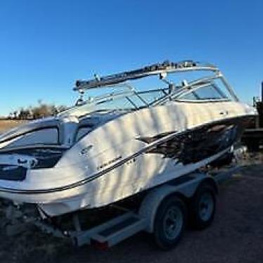 2010 Yamaha 212 jet boat