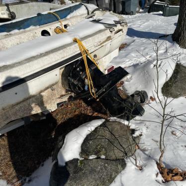 2005 Bayliner 18ft boat