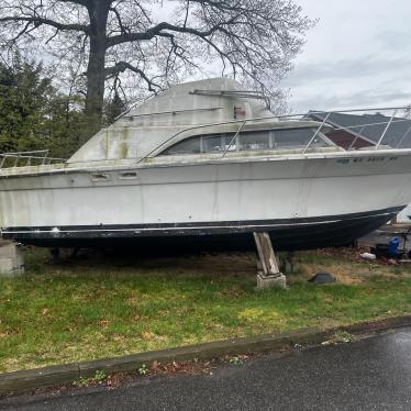 Slv Cabin 26' Boat Located In Beachwood, NJ - No Trailer 1976