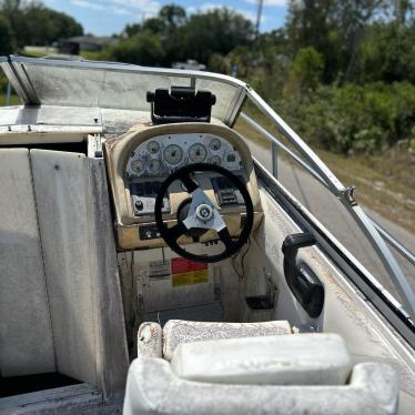 1996 Larson 24ft boat