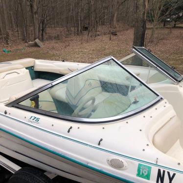 1997 Sea Ray 18ft boat