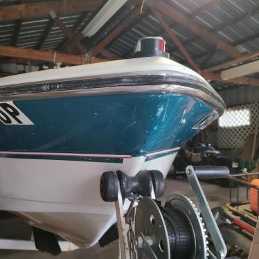 1992 Rinker 18ft boat