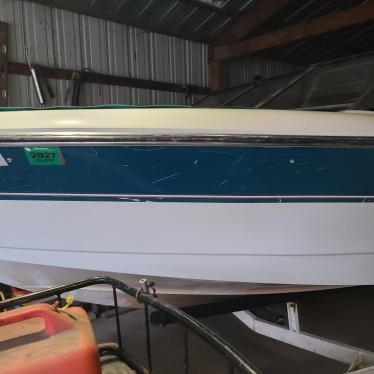 1992 Rinker 18ft boat