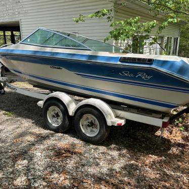 1988 Sea Ray 18ft boat