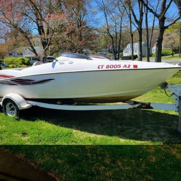 2002 Yamaha 19ft boat