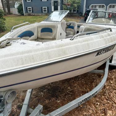 2004 Stingray 20ft boat