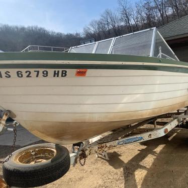 1971 Crestliner 16ft boat