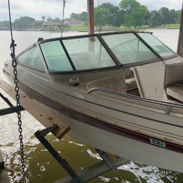 1992 Regal 17ft boat