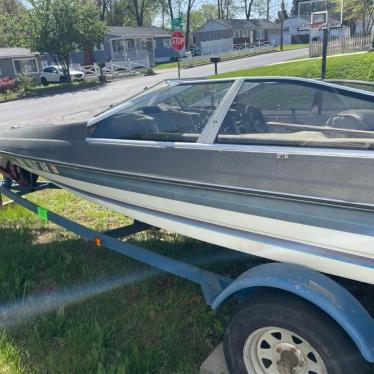 1987 Bayliner 17ft boat