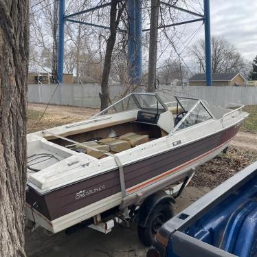 1977 Crestliner 16ft boat