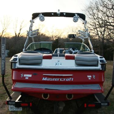 2010 Mastercraft 22ft boat