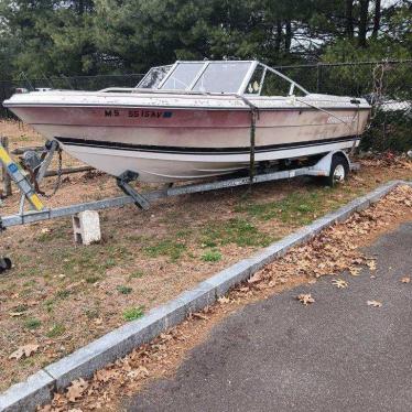 1987 Starcraft 18ft boat