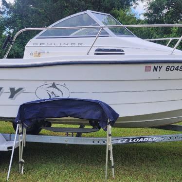 1994 Bayliner 1802 walkaround